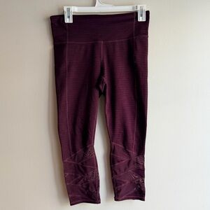 Athleta Jacquard Mantra Capri Crop Leggings Purple Strappy Ankle Mesh